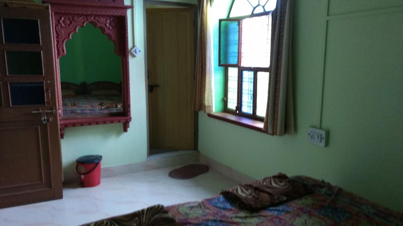Shivam Tourist Guest House บุนดิ ภายนอก รูปภาพ