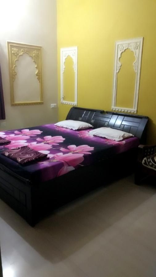 Shivam Tourist Guest House บุนดิ ภายนอก รูปภาพ