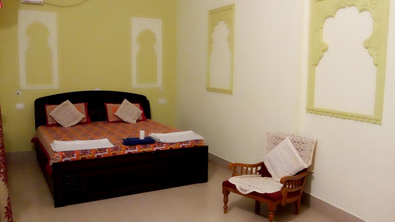 Shivam Tourist Guest House บุนดิ ภายนอก รูปภาพ