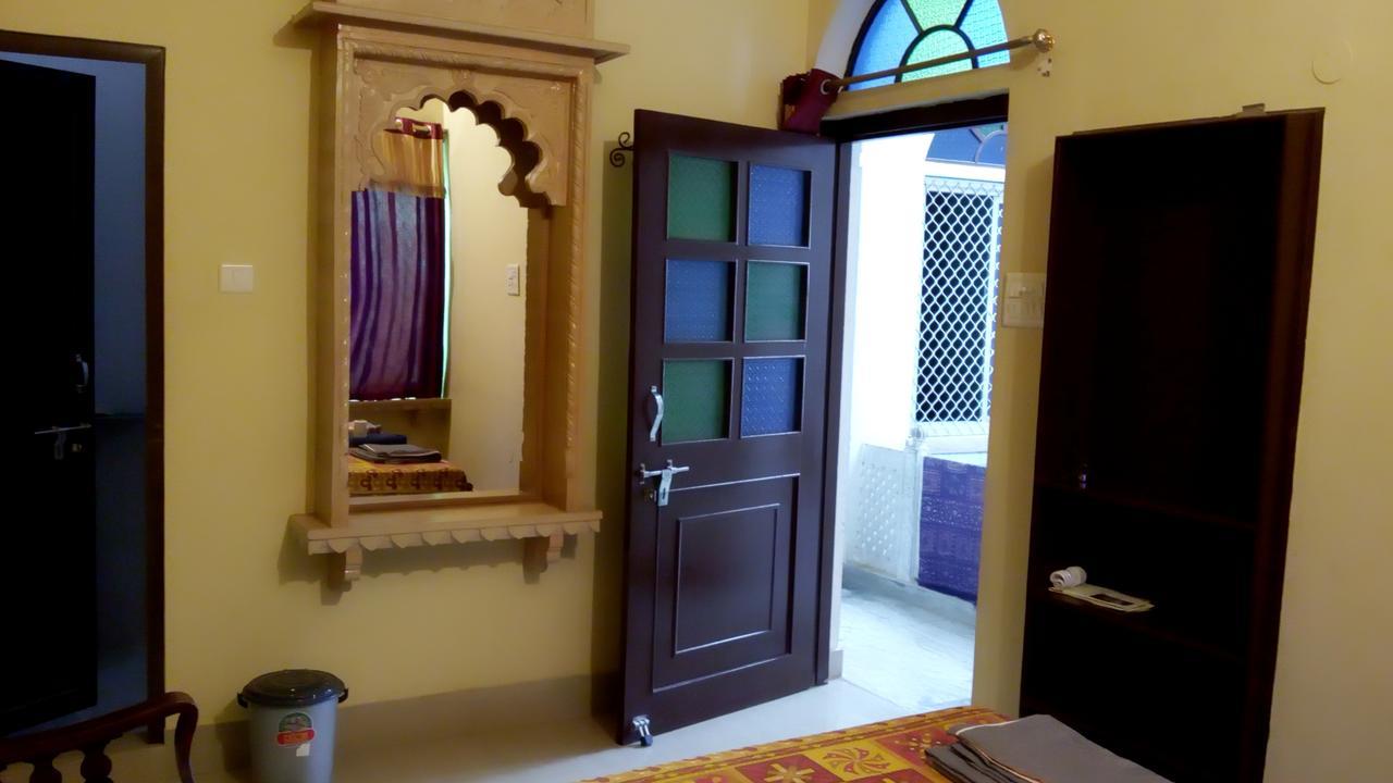 Shivam Tourist Guest House บุนดิ ภายนอก รูปภาพ