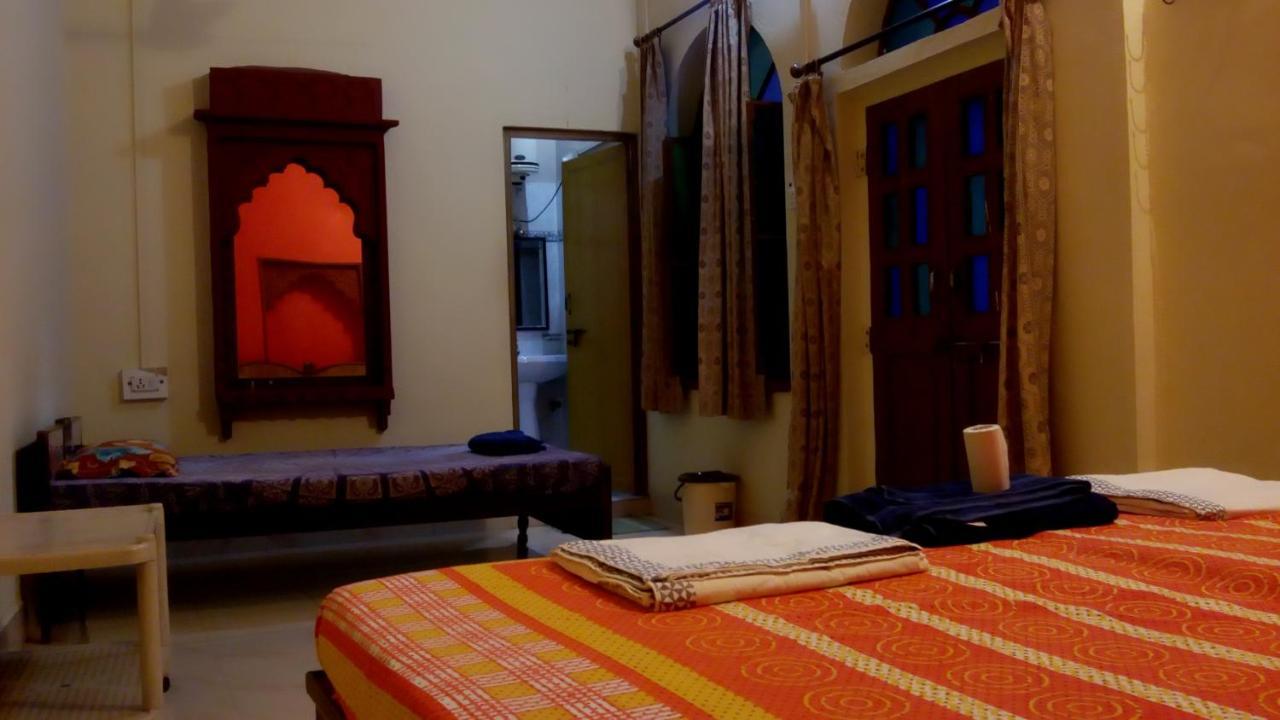 Shivam Tourist Guest House บุนดิ ภายนอก รูปภาพ