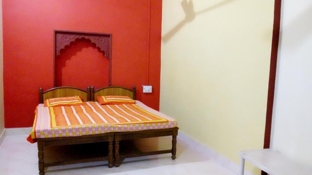 Shivam Tourist Guest House บุนดิ ภายนอก รูปภาพ