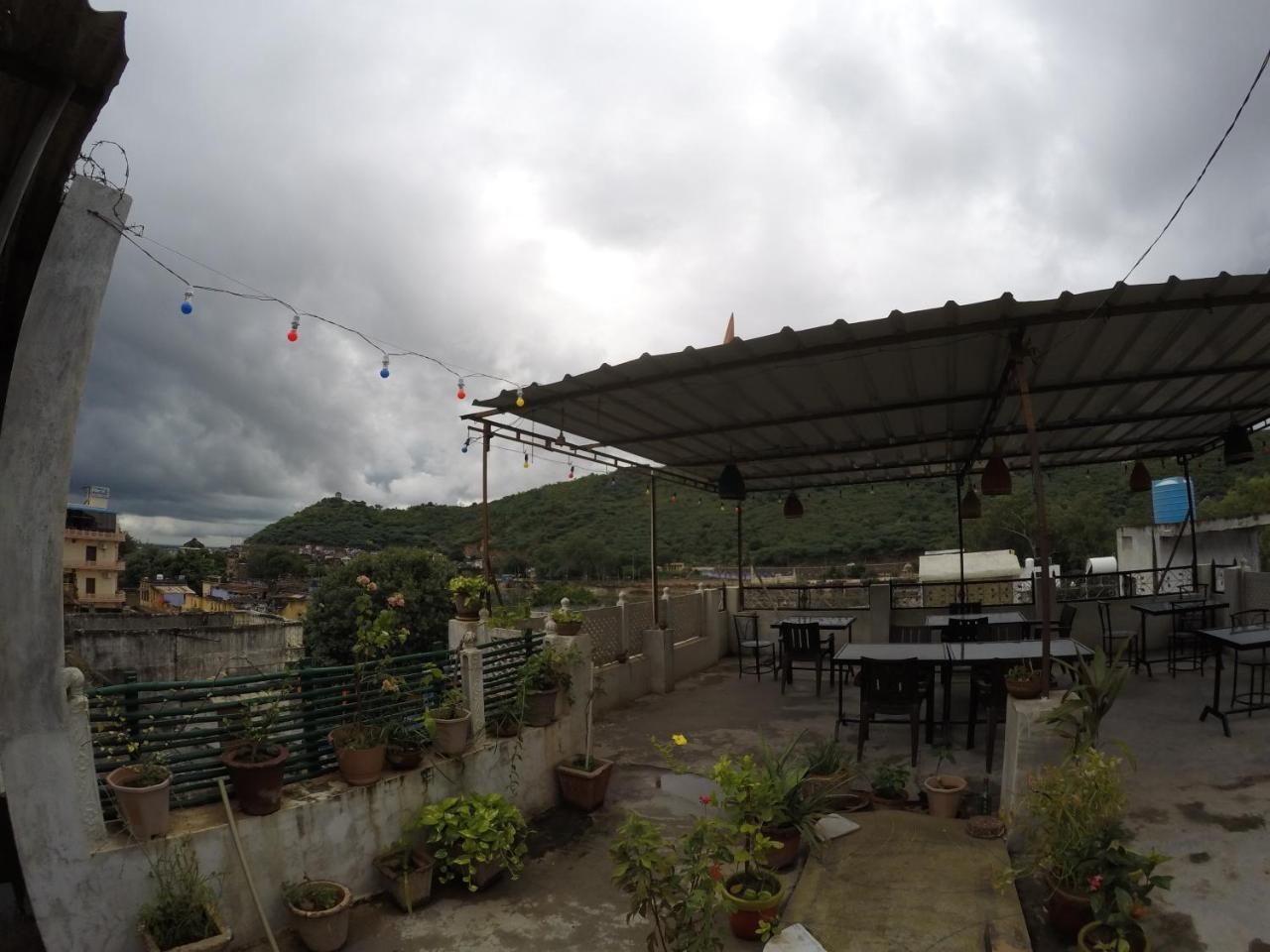 Shivam Tourist Guest House บุนดิ ภายนอก รูปภาพ